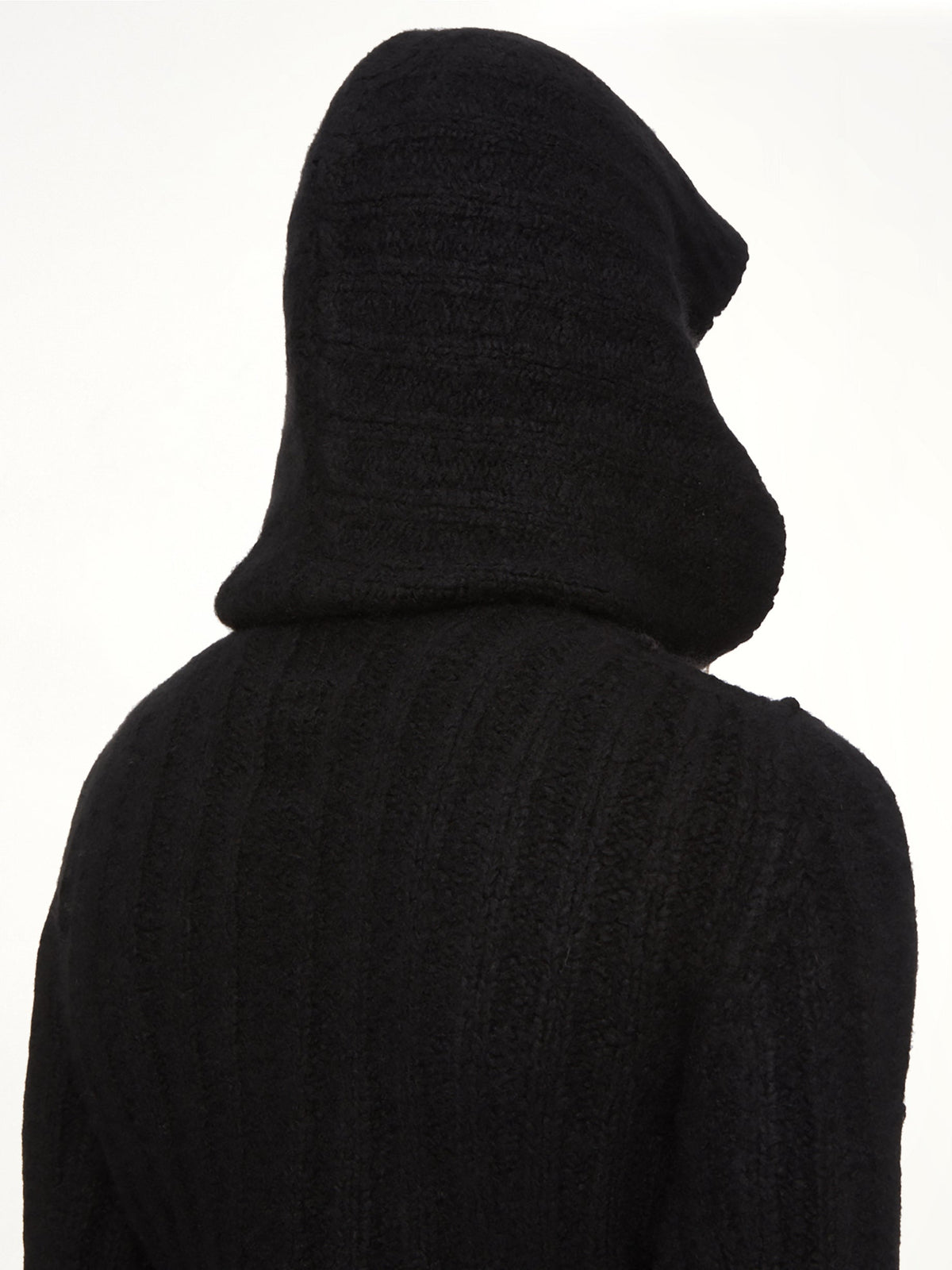 Tower Cropped Hooded Pull in Black