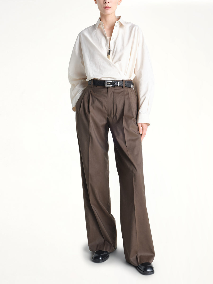 Straight Collar Twisted Shirt in Light Cream