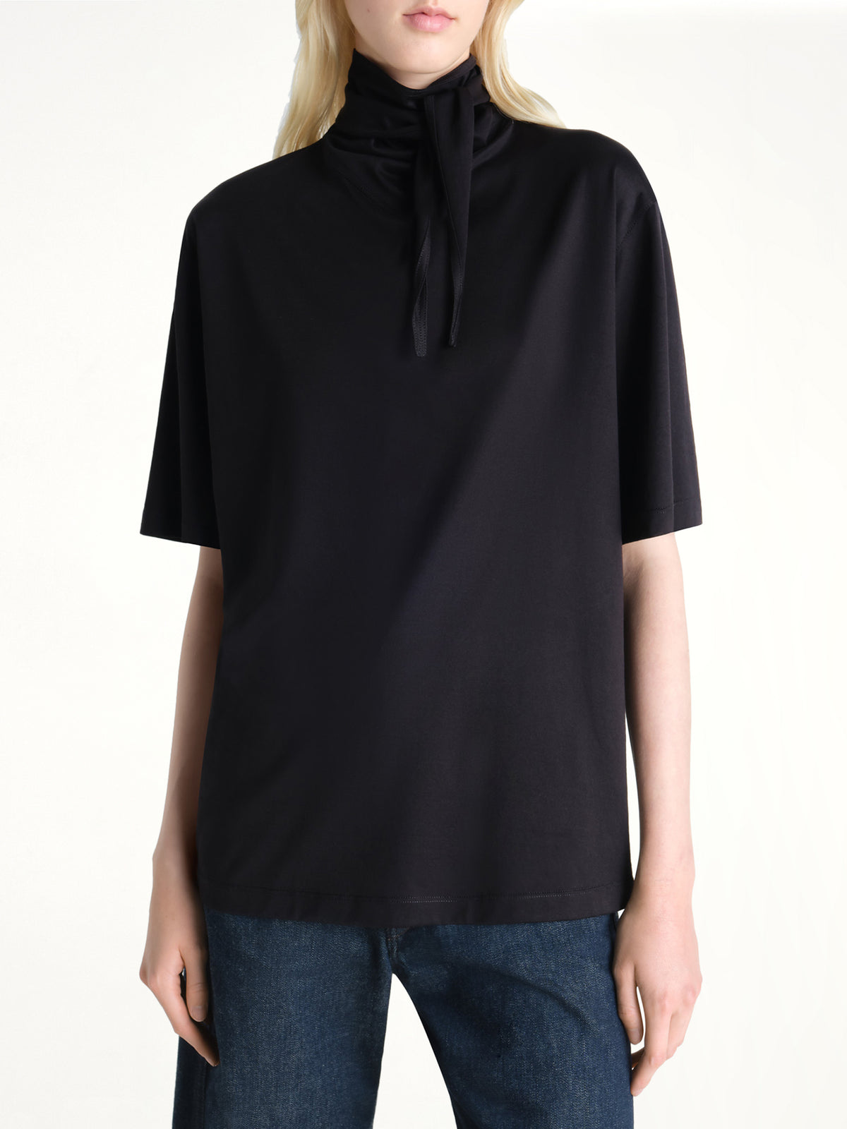 T-Shirt With Foulard in Black