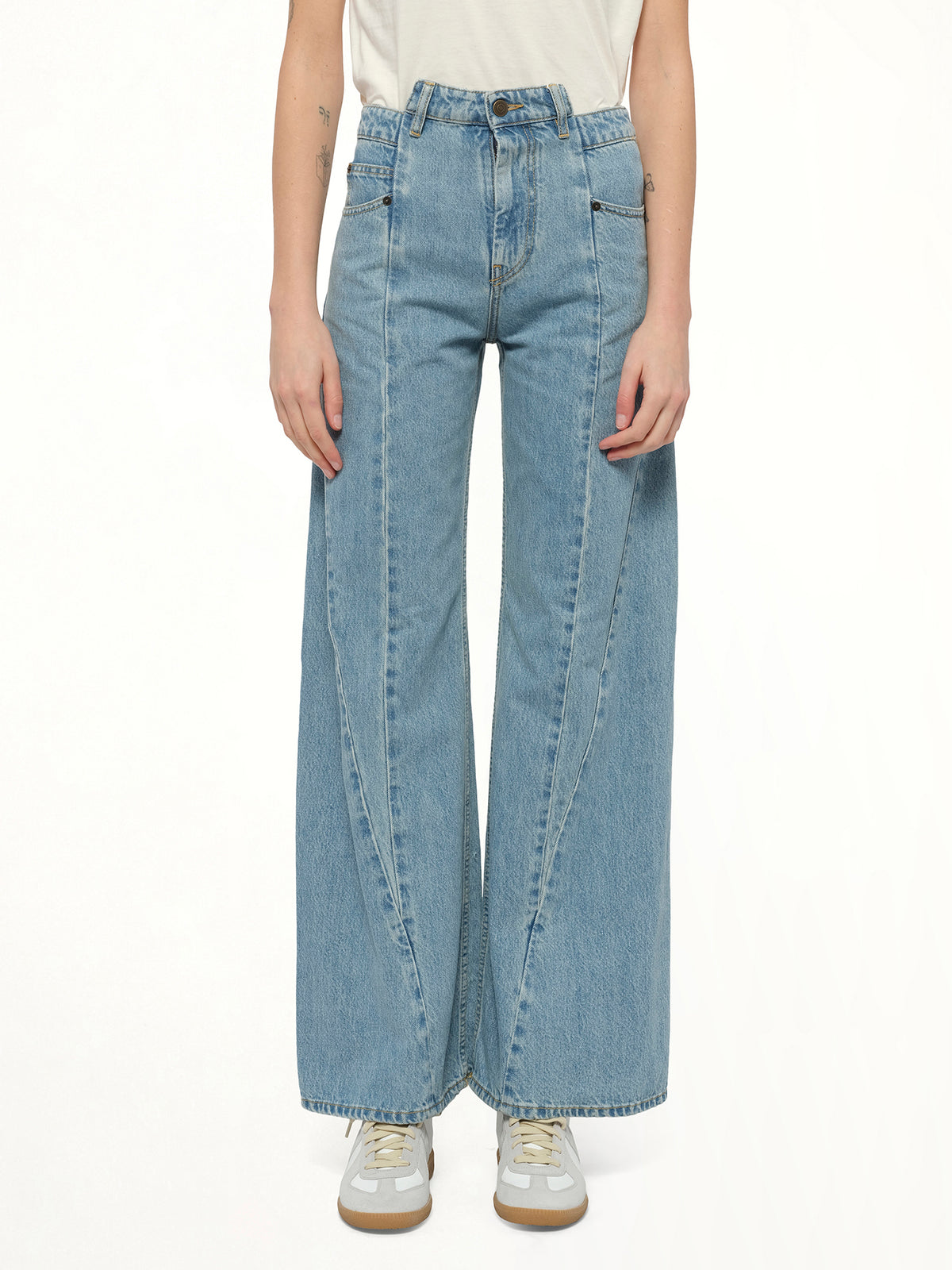 Cut Out Waistband Relaxed Fit Denim Jeans