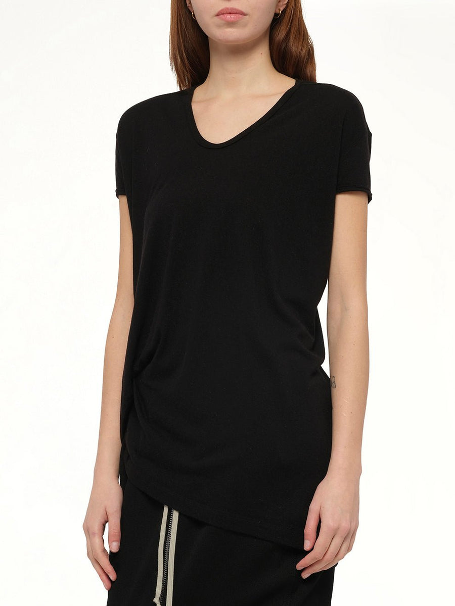 Hiked T in Black