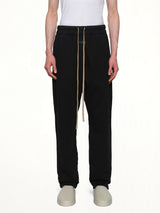 Relaxed Sweatpant in Black