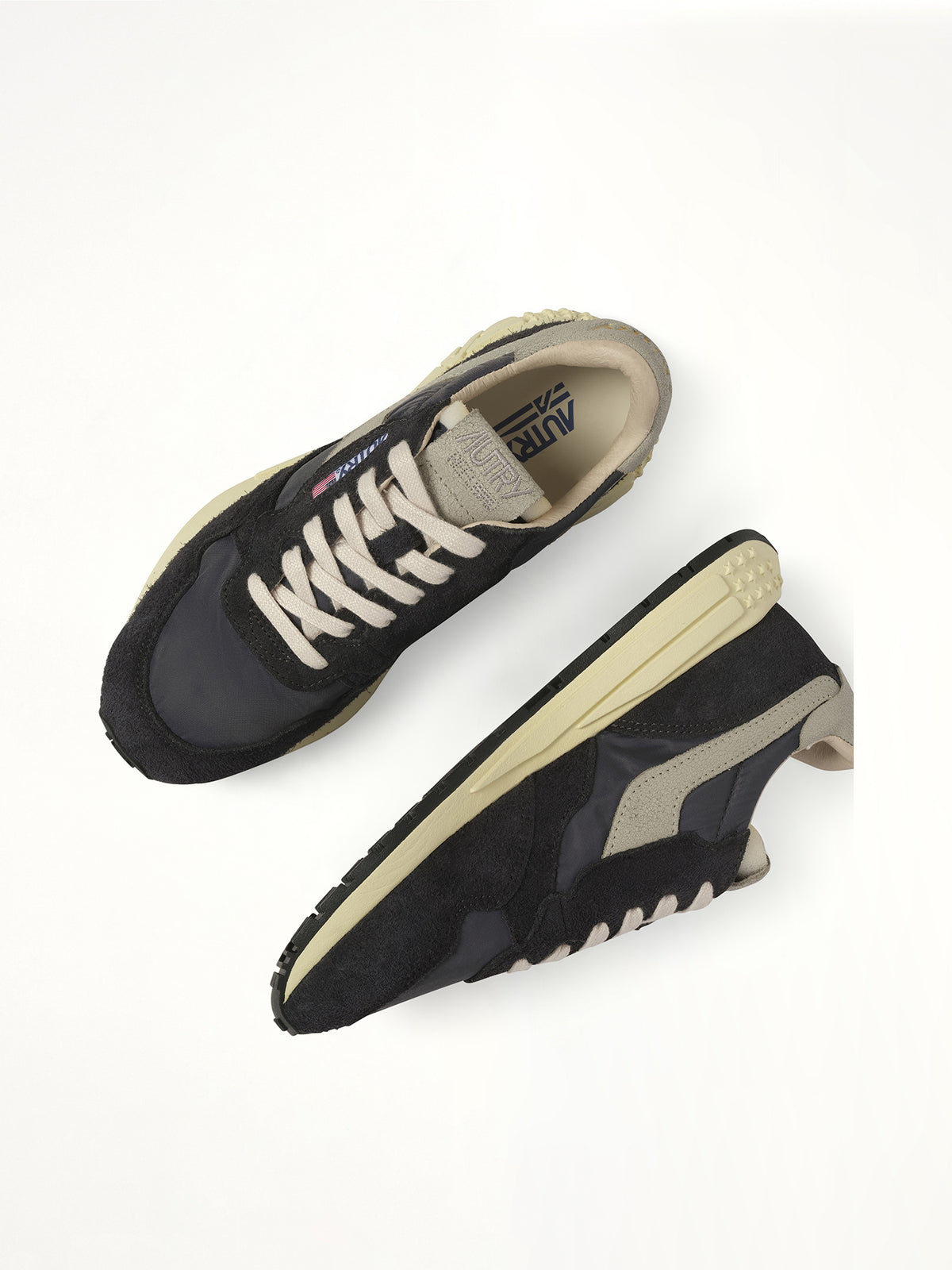 Reelwind Low Sneakers in White/Black Top View | AUTRY
