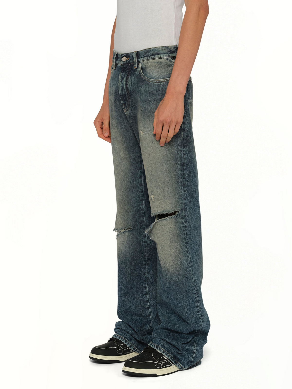 Slashed Bootcut Jean in Denim Lapis