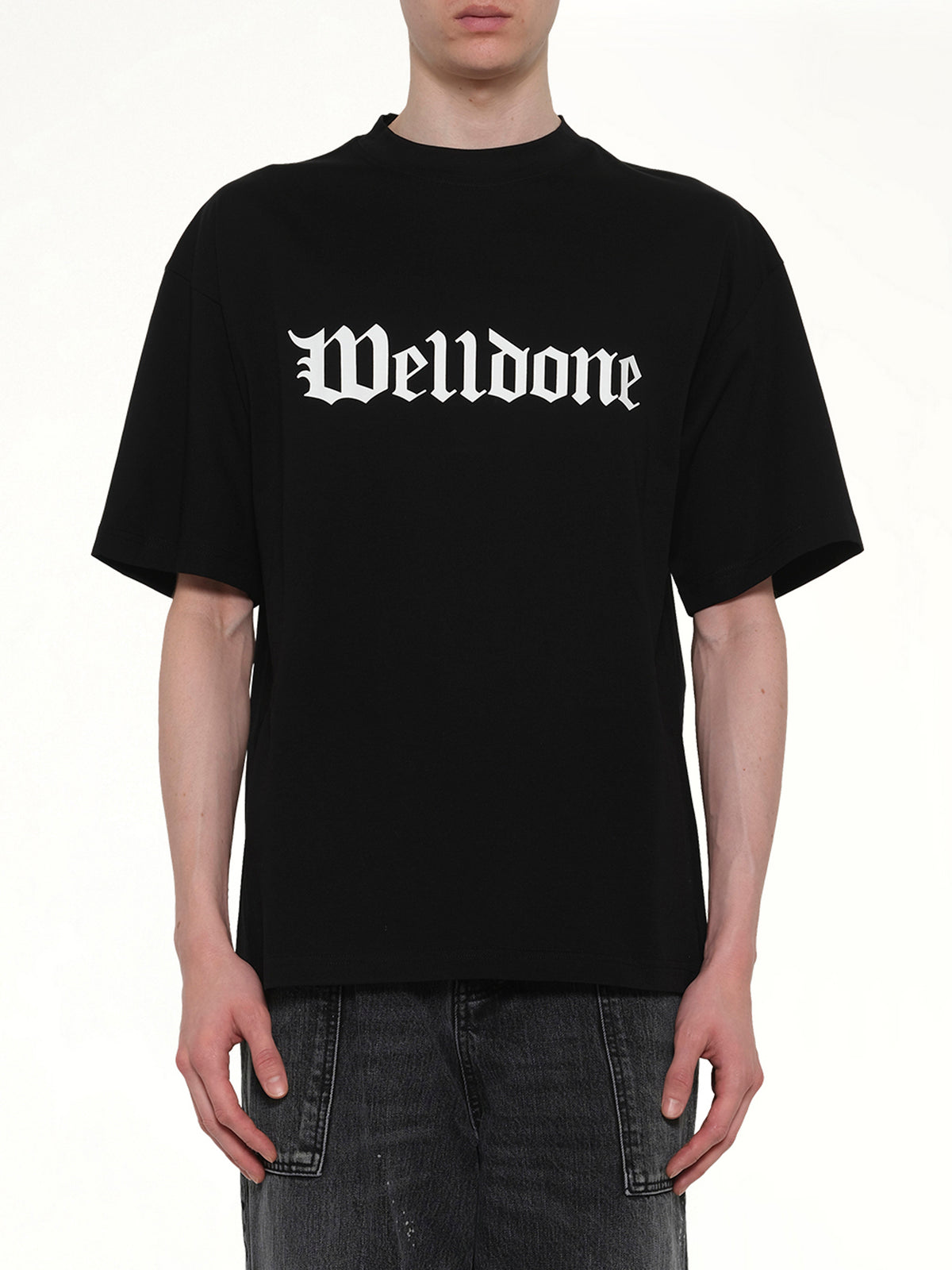 Gothic Logo Short-Sleeved T-Shirt in Black