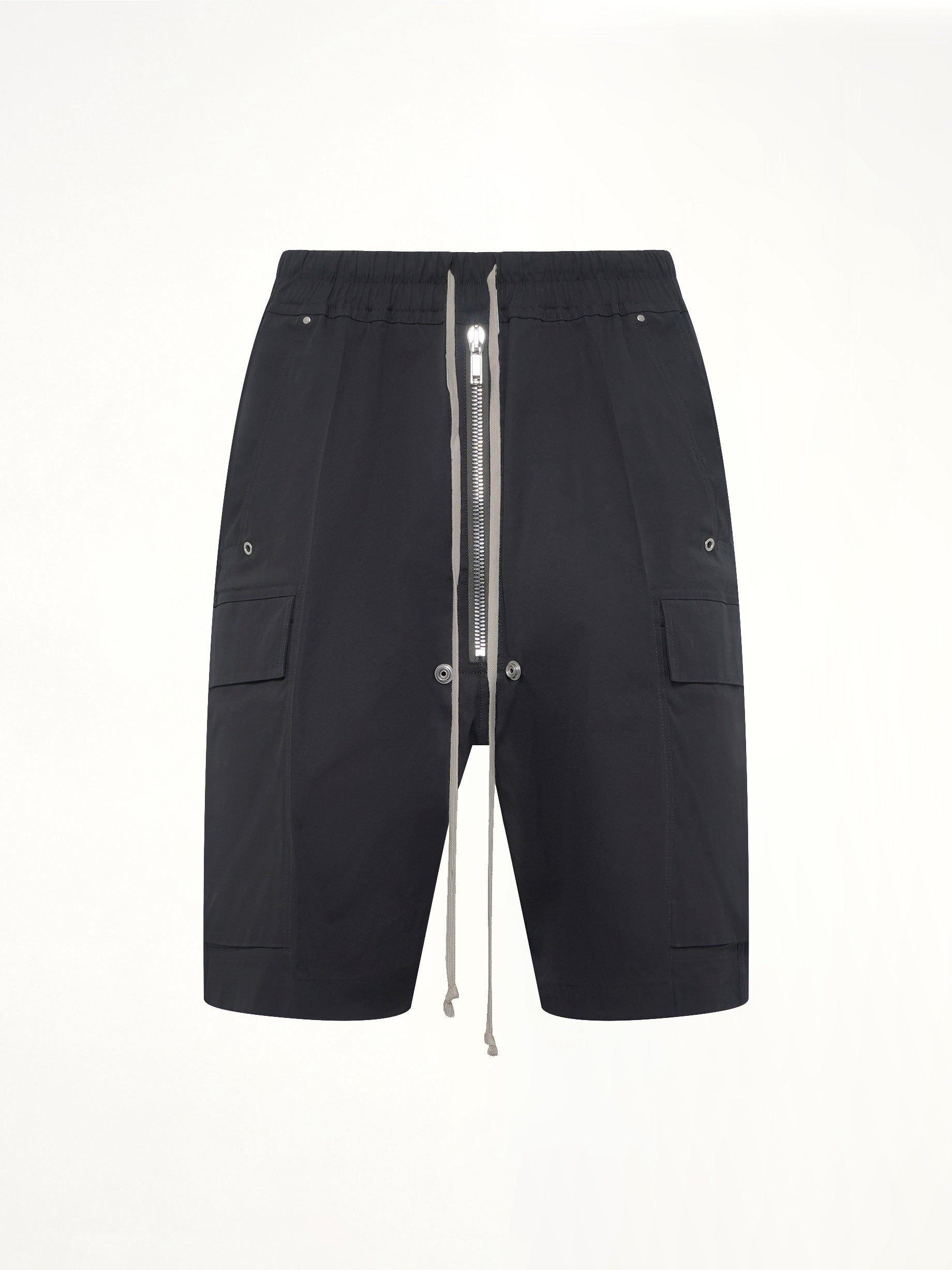 Twill Woven Cargobela Shorts in Black