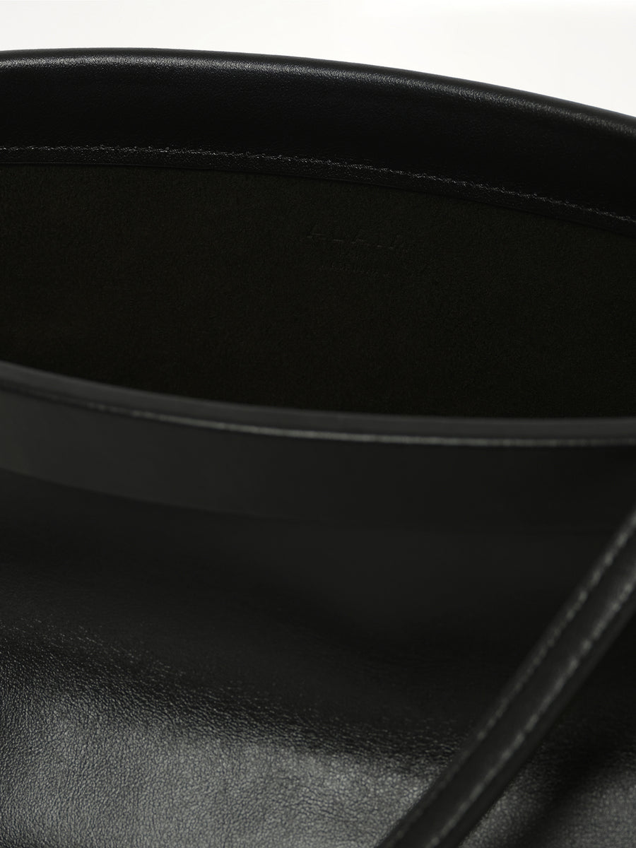 Le Click East West Medium Bag in Black