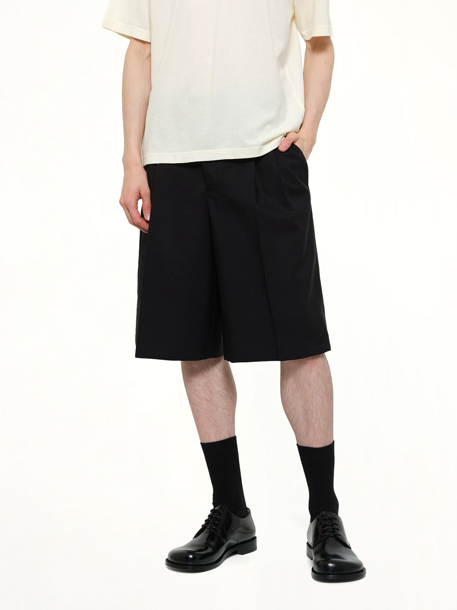 Low Waist Wide Bermuda Shorts in Black