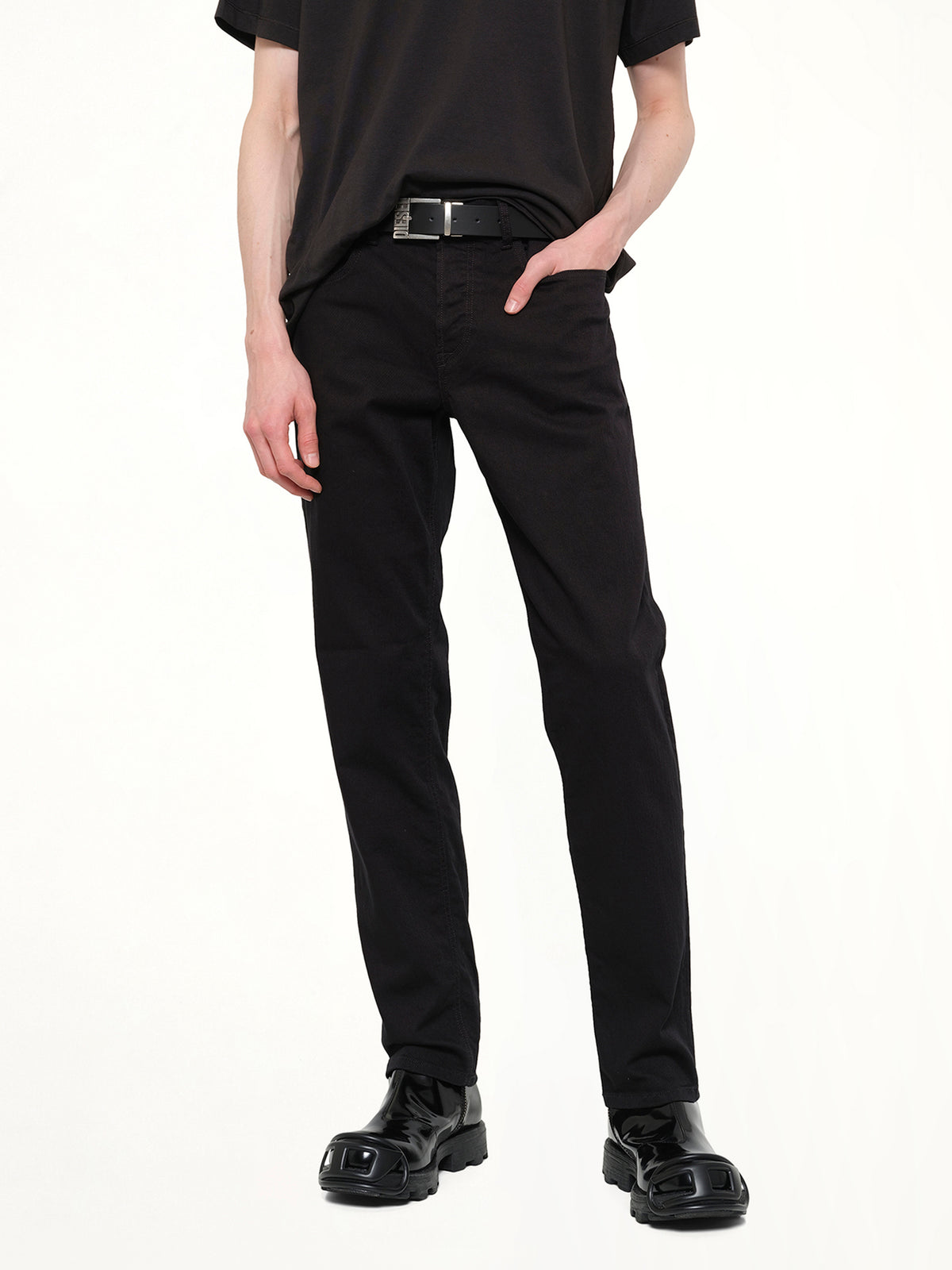 2023 D-FINITIVE Slim Jeans in Black