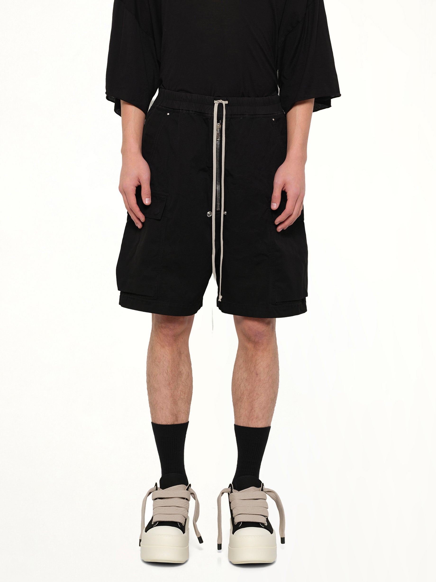 Cargobela Shorts in Black