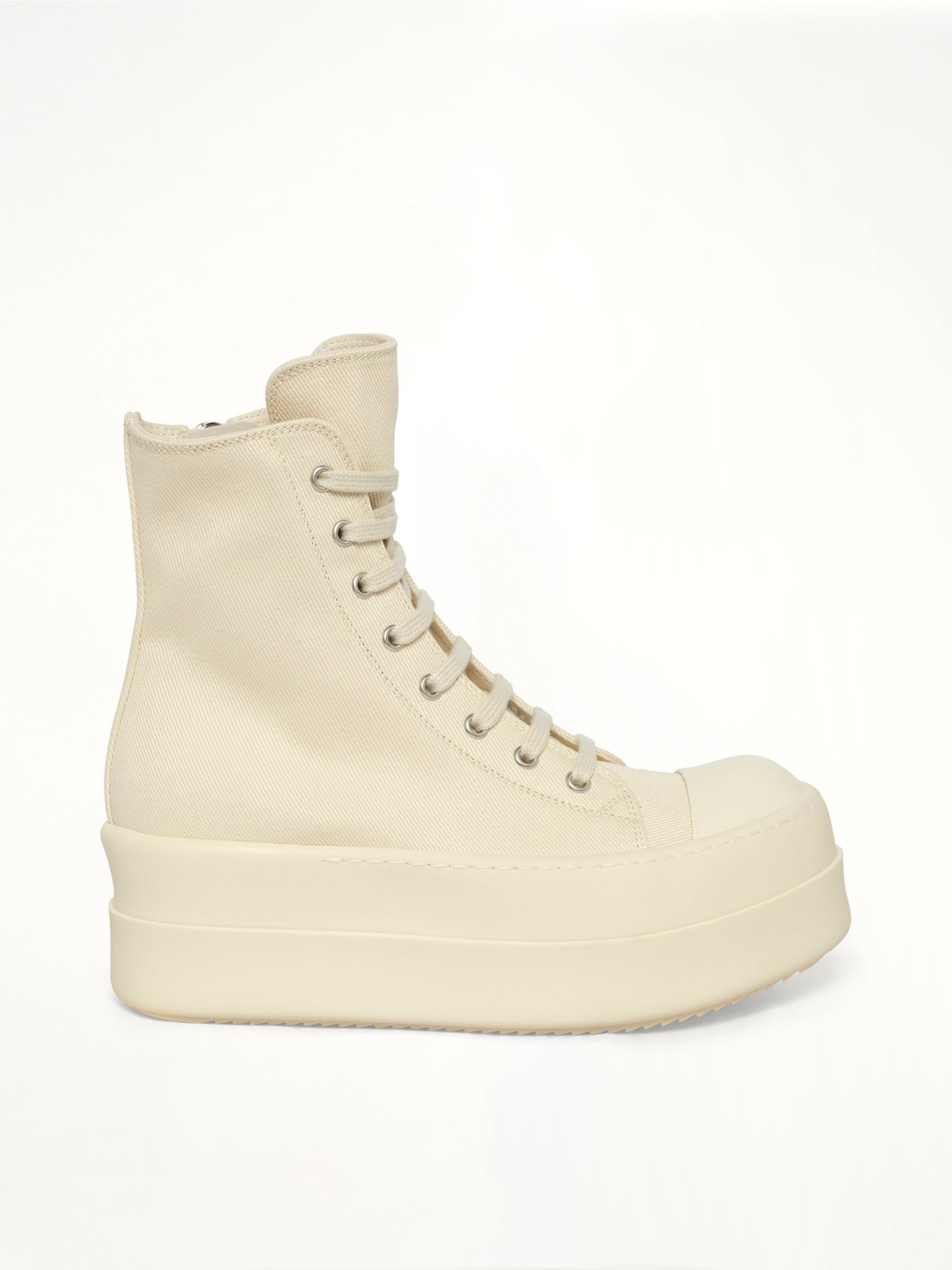 Mega Bumper Sneaks in Milk