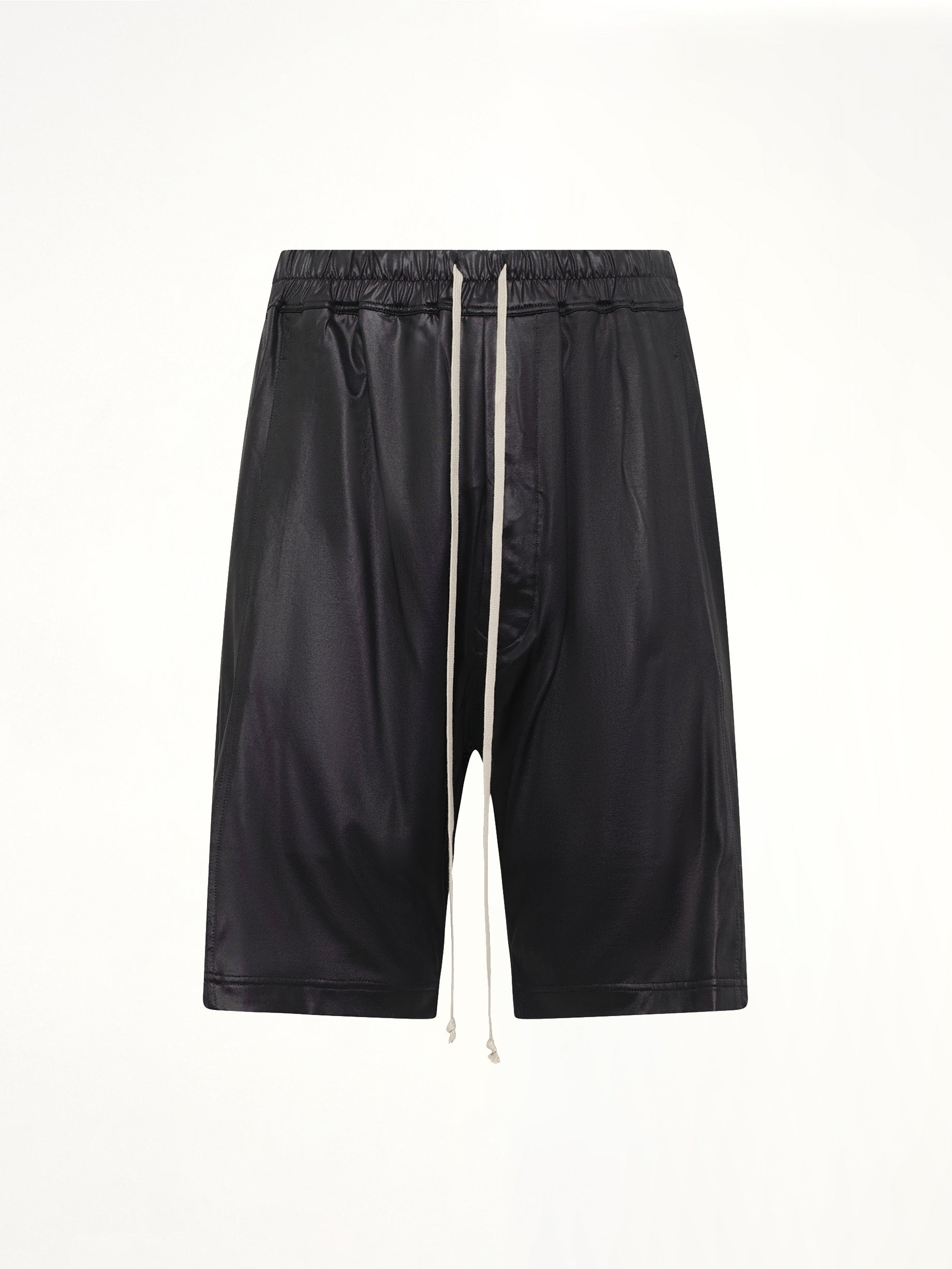 Light Wide Pusher Shorts in Black