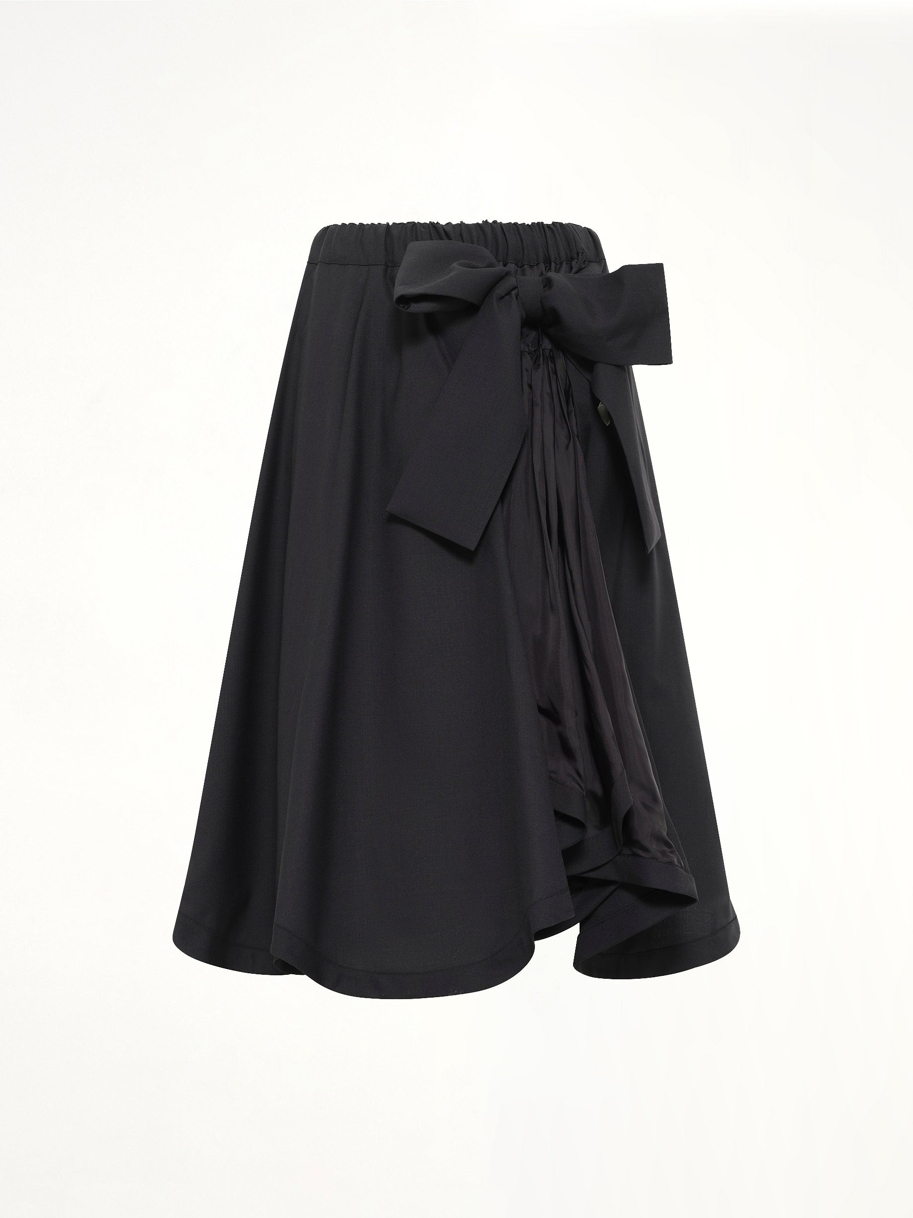 Bowtie Skirt in Black