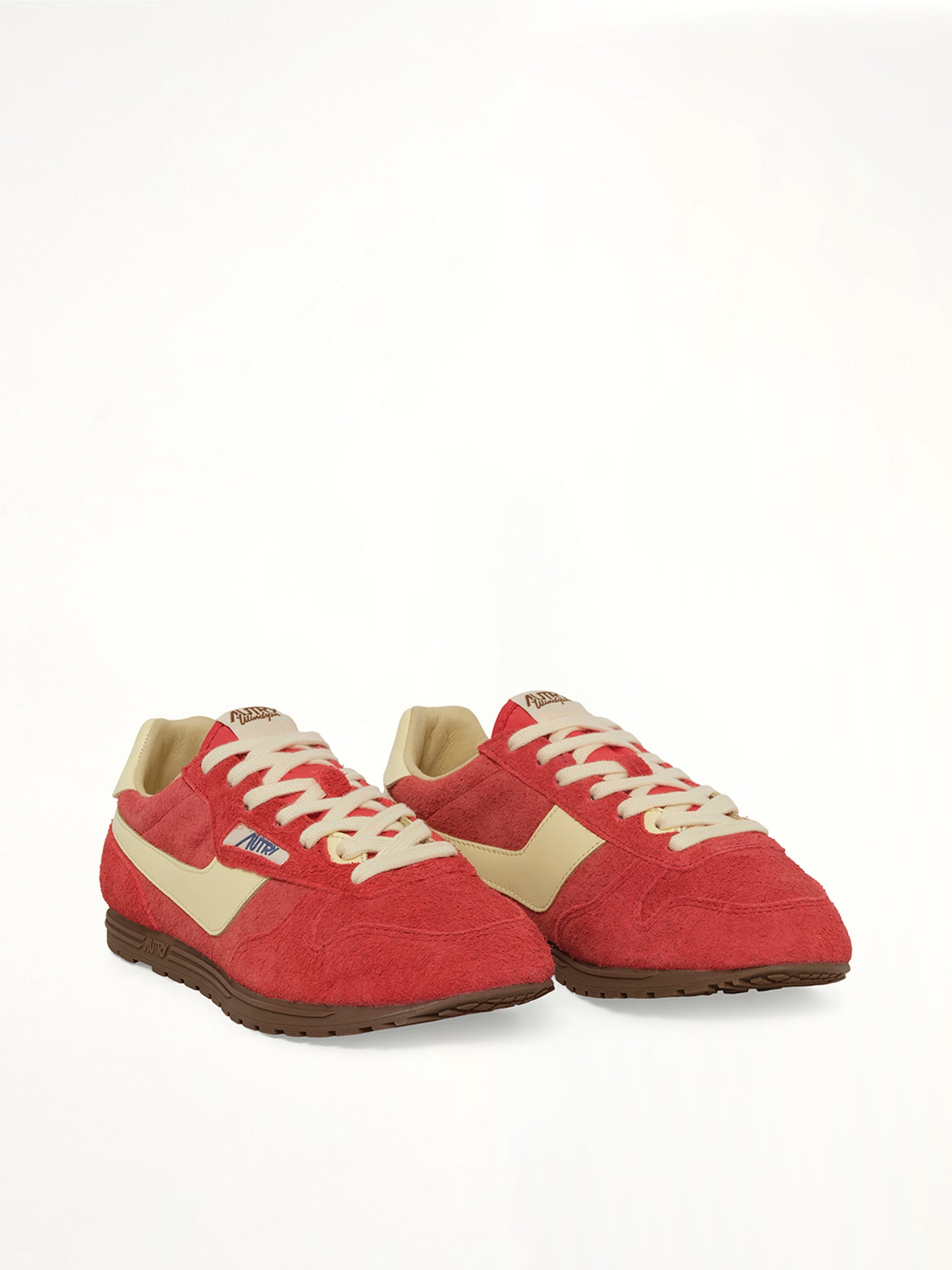Windspin Low Sneaker in Red/Rutabaga