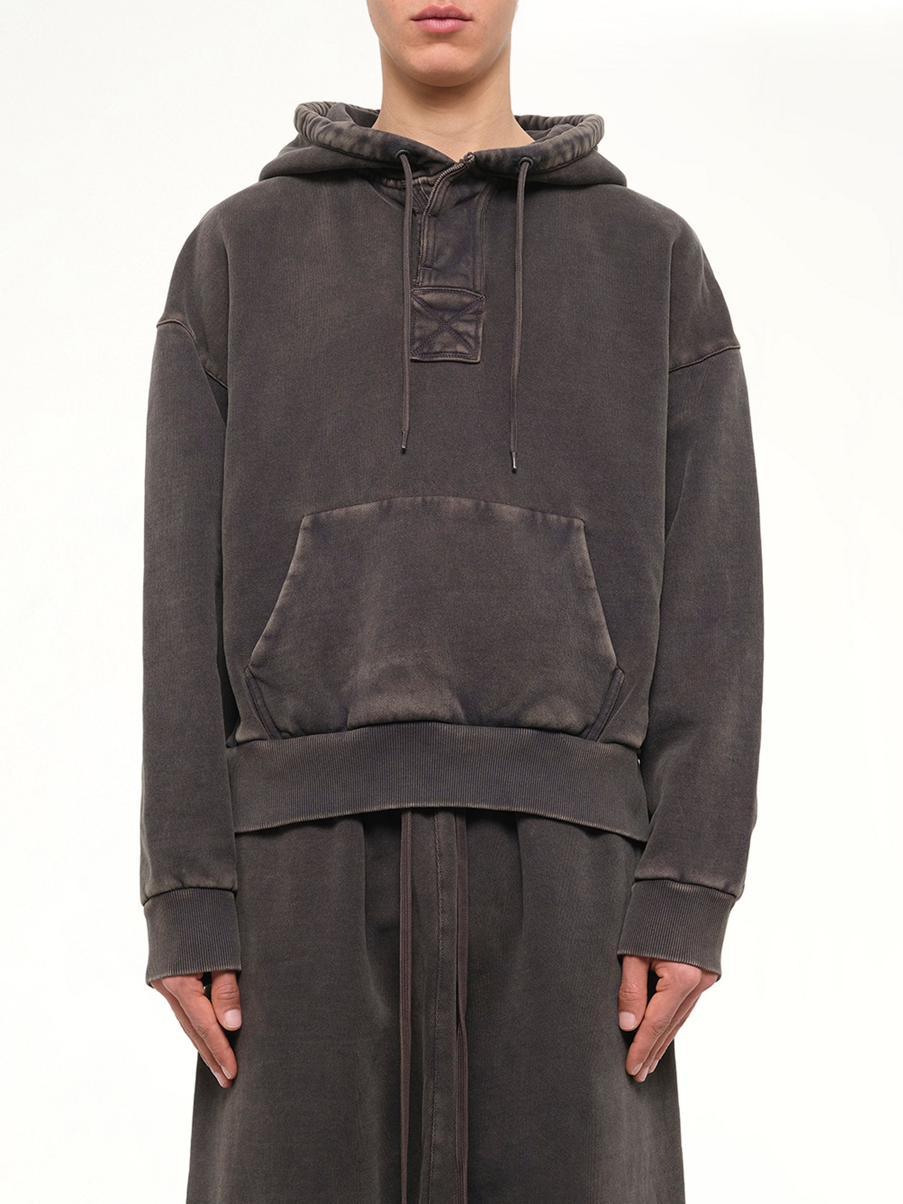Surge Hood in Washed Black