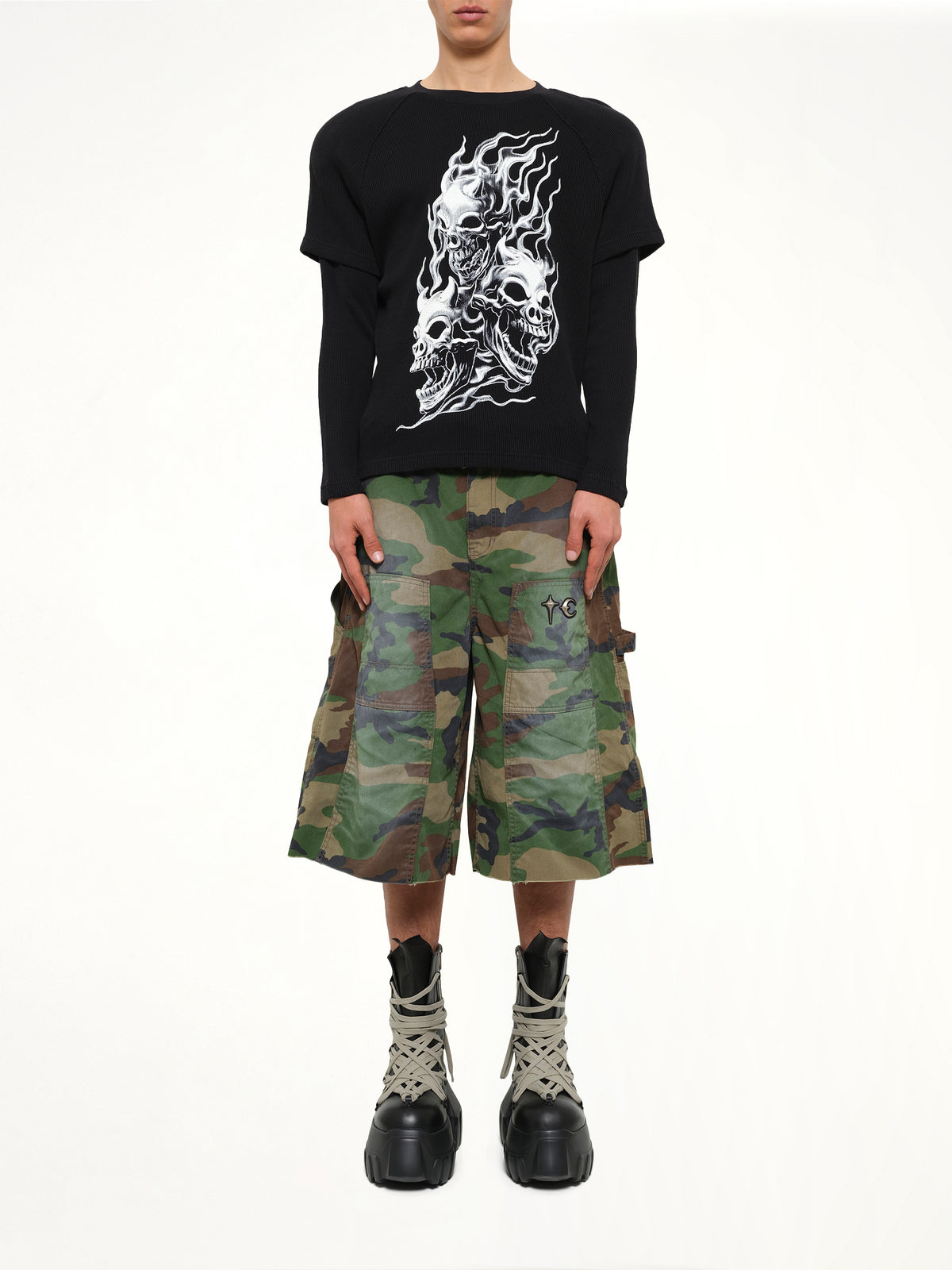 Bulk Shoulder Three Riding Skull Layered T-Shirt in Black