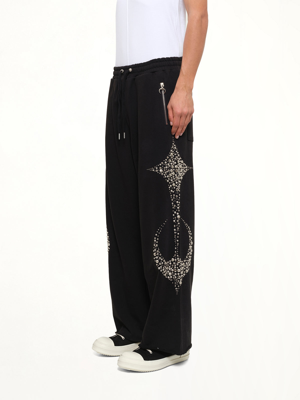 Iron Steel Focus Sweatpants in Black