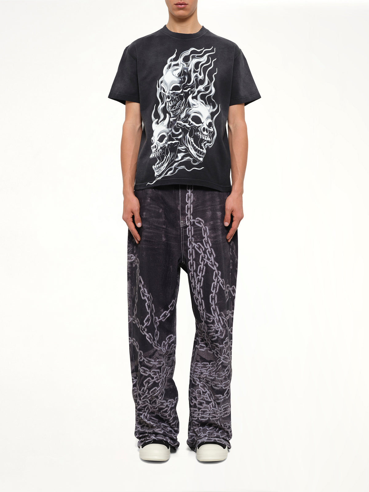 Three Riding Skull Dirt T-Shirt in Black