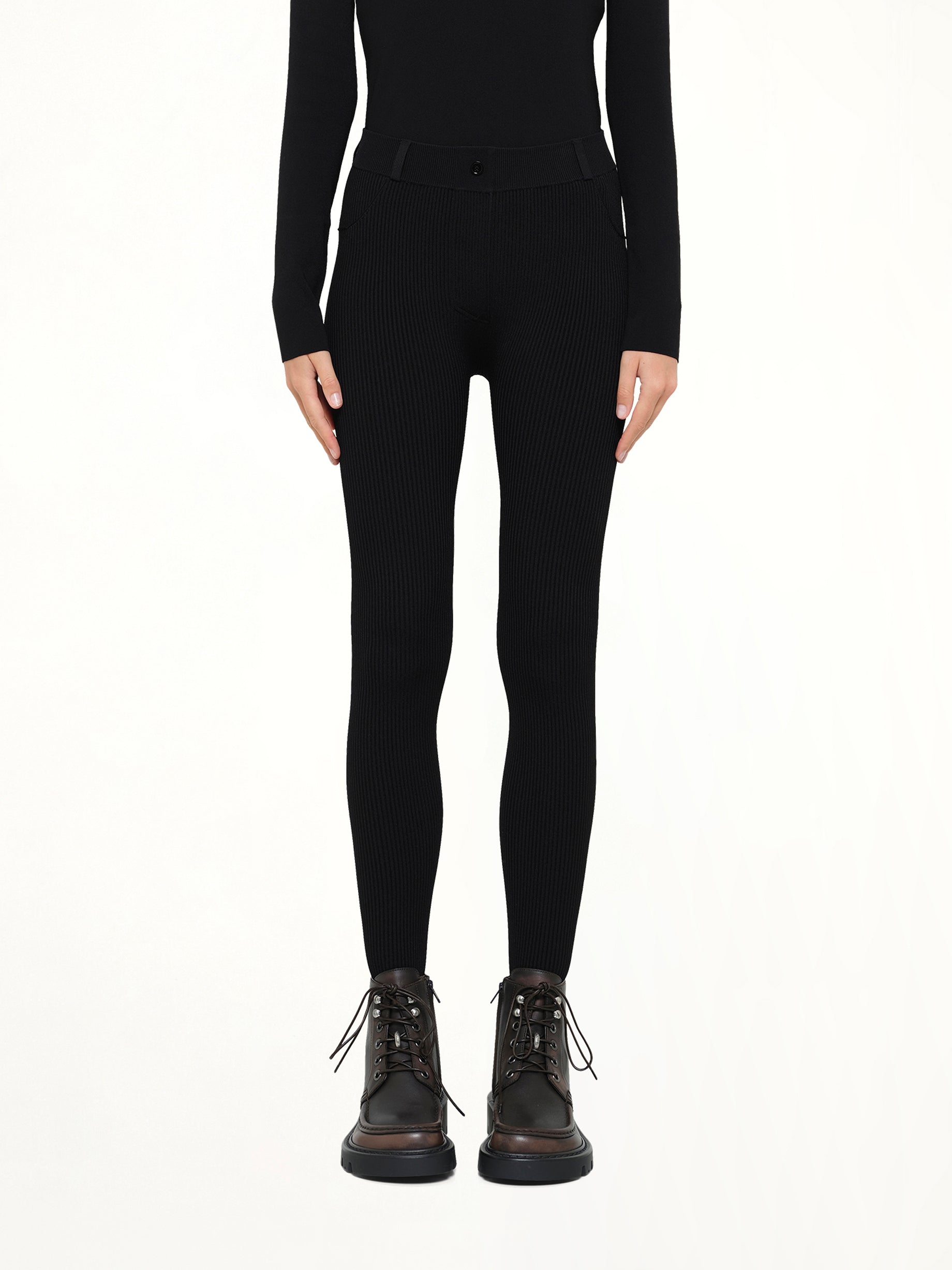 Viscose 2 Pocket Leggings in Black
